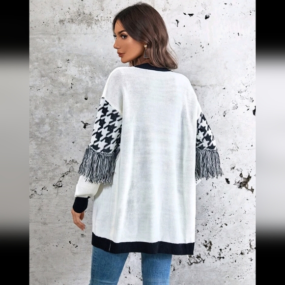 Houndstooth Fringe Cardigan - Picture 7 of 8